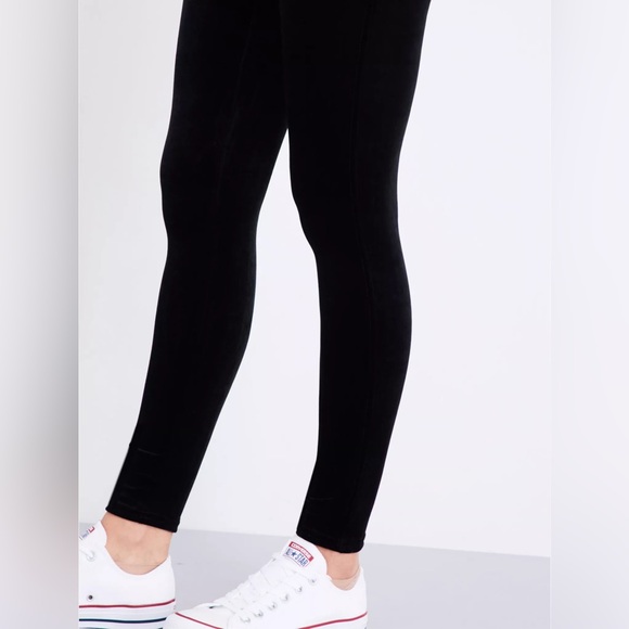 SPANX
Velvet leggings medium NWT - Picture 6 of 6
